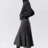 Falda midi ajustada con volumen – Rayas gris oscuro