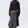 Falda midi ajustada con volumen – Rayas gris oscuro