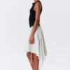 Falda midi cruzada asimétrica de talle medio – Beige claro Falda midi cruzada asimétrica de talle medio – Beige claro