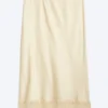 Falda midi de encaje satinado – Beige claro empolvado