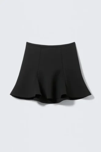 Falda midi de talle medio y corte acampanado – Negro
