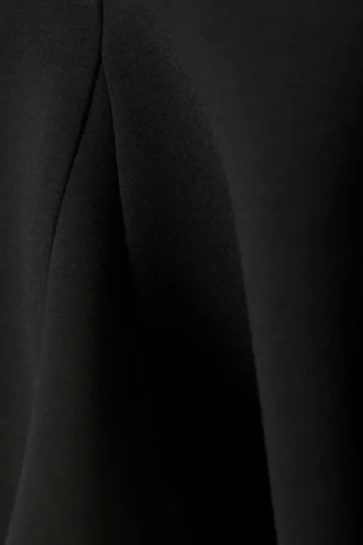 Falda midi de talle medio y corte acampanado – Negro