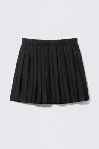 Falda midi plisada de talle bajo – Negro Falda midi plisada de talle bajo – Negro