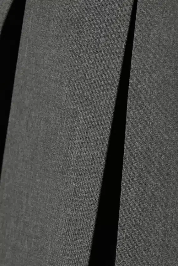 Falda plisada de talle bajo – Gris oscuro Falda plisada de talle bajo – Gris oscuro