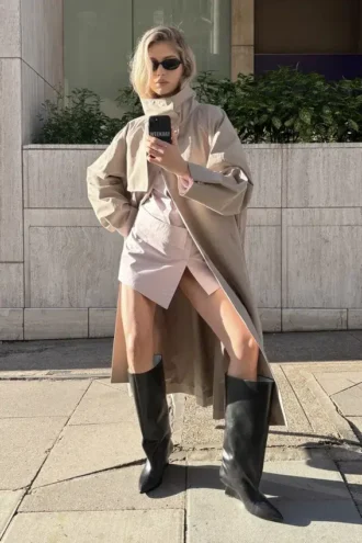 Gabardina de corte holgado con cuello de embudo – Beige