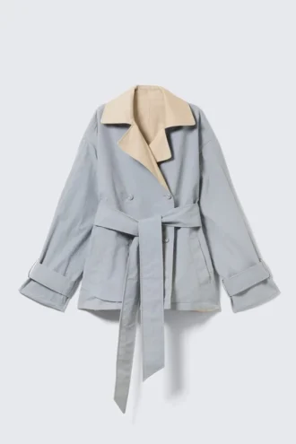 Gabardina reversible corta de doble botonadura – Beige y gris claro