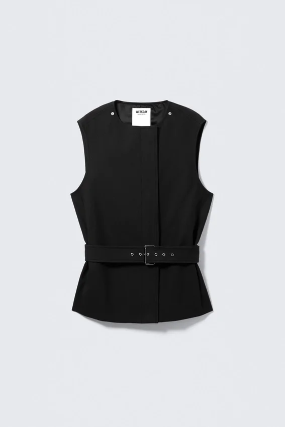 Gabardina técnica con capas – Negro Gabardina técnica con capas – Negro