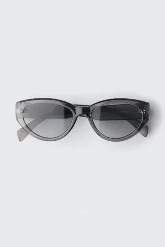 Gafas de sol de ojo de gato angulares – Gris transparente