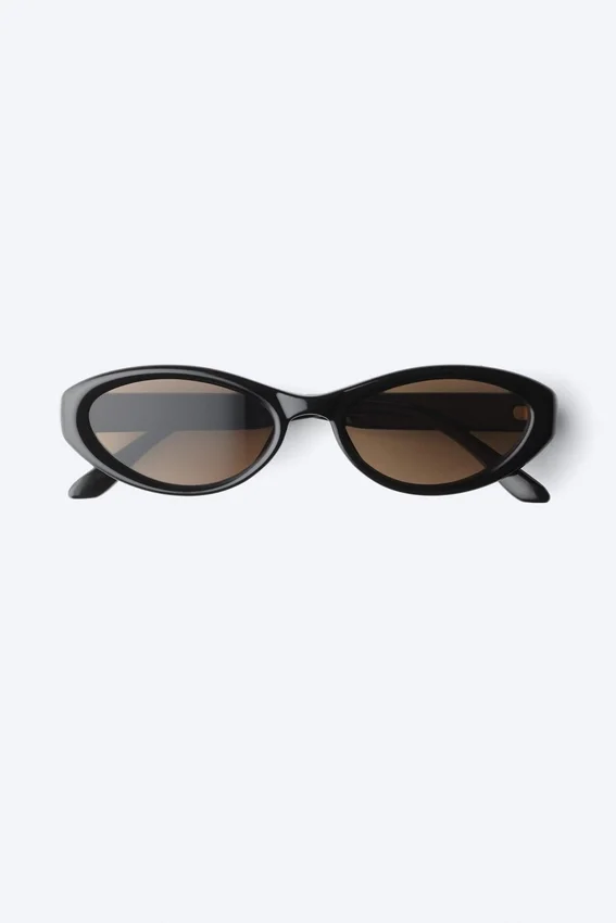 Gafas de sol ovaladas – Negras – Lentes marrones Gafas de sol ovaladas – Negras – Lentes marrones