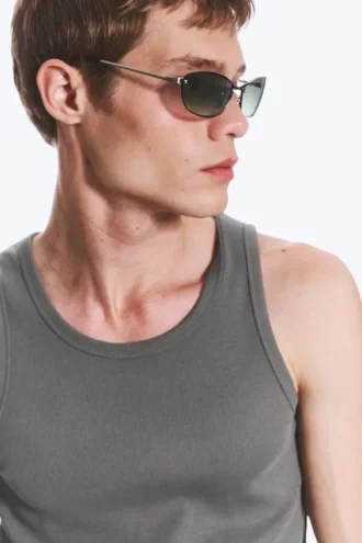 Gafas de sol unisex con montura metálica ovalada – Verde oscuro