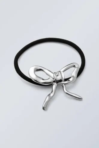 Goma para el pelo con lazo de metal – Plata
