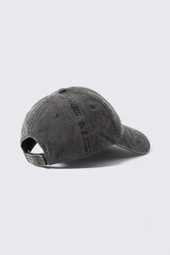 Gorra de béisbol bordada – Negro lavado – Carpe Diem Gorra de béisbol bordada – Negro lavado – Carpe Diem