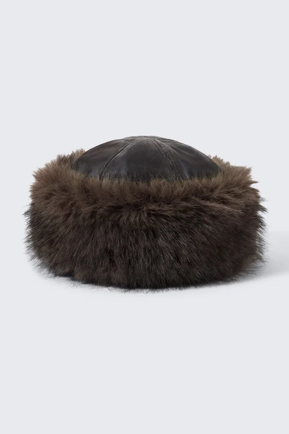 Gorro de piel sintética – Marrón Gorro de piel sintética – Marrón