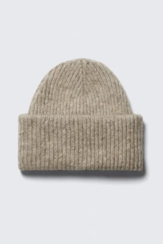 Gorro de punto acanalado con vuelta – Beige