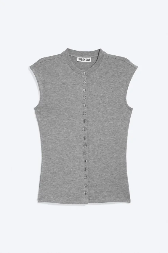 Jersey abotonado con botones de perla – Gris polvoriento jaspeado Jersey abotonado con botones de perla – Gris polvoriento jaspeado