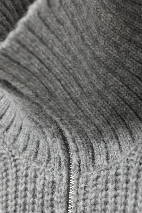 Jersey de cuello alto con media cremallera de punto acanalado – Gris jaspeado Jersey de cuello alto con media cremallera de punto acanalado – Gris jaspeado