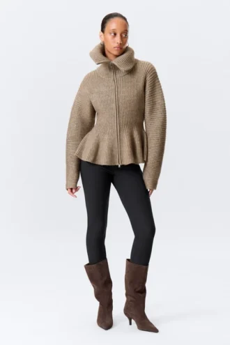 Jerséu con cremallera y peplum de punto elástico – Dusty Mole