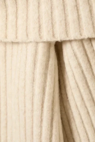 Jerséu de punto acanalado con hombros descubiertos – Beige claro