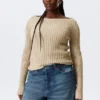 Jerséu de punto ajustado con cuello barco – Beige Jerséu de punto ajustado con cuello barco – Beige