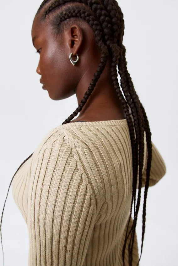 Jerséu de punto ajustado con cuello barco – Beige Jerséu de punto ajustado con cuello barco – Beige