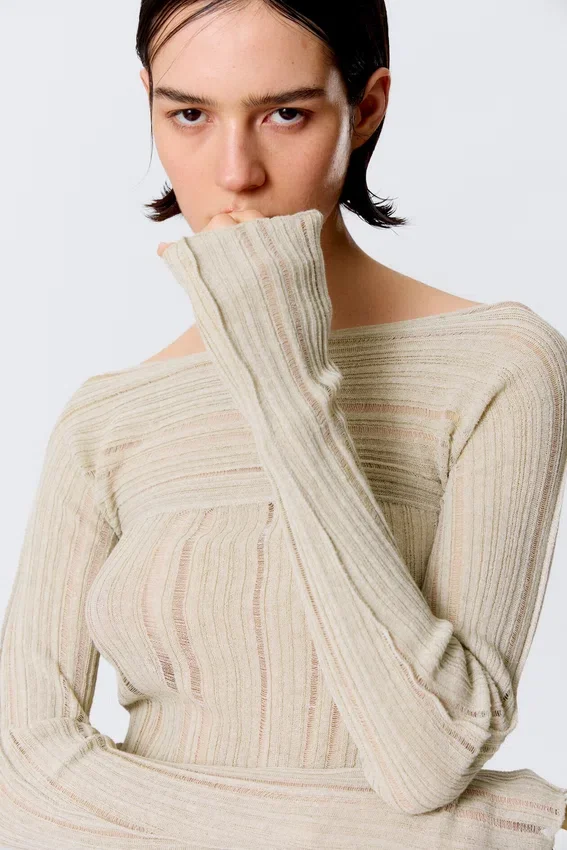 Jerséu de punto ajustado con cuello barco – Beige Jerséu de punto ajustado con cuello barco – Beige
