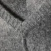 Jerséu de punto con cuello en V y efecto degradado – Gris degradado Jerséu de punto con cuello en V y efecto degradado – Gris degradado