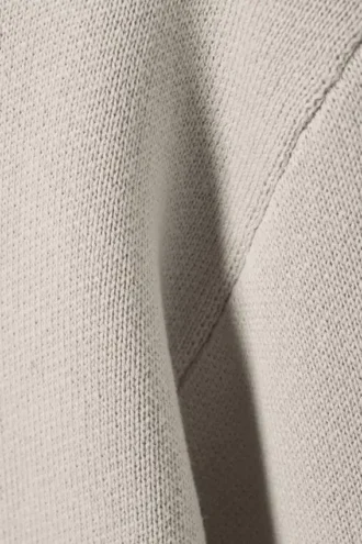 Jerséu de punto de algodón de corte regular – Blanco sucio Jerséu de punto de algodón de corte regular – Blanco sucio