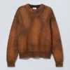 Jerséu de punto grueso de corte regular – Rojo oscuro lavado Jerséu de punto grueso de corte regular – Rojo oscuro lavado