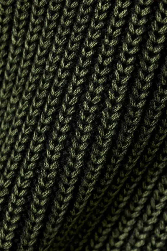 Jerséu de punto grueso de corte regular – Verde medio Jerséu de punto grueso de corte regular – Verde medio