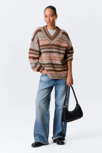 Jerséu de punto oversize con cuello en V – Rayas marrones y naranjas