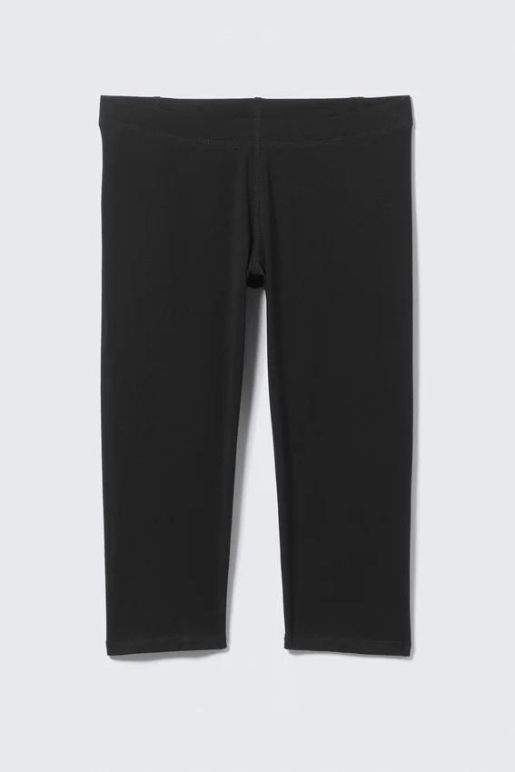 Leggings capri de talle medio y tacto suave – Negro Leggings capri de talle medio y tacto suave – Negro