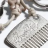 Llavero con múltiples dijes – Beige/Plata Llavero con múltiples dijes – Beige/Plata