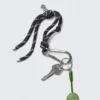 Llavero con múltiples dijes – Cordón negro Llavero con múltiples dijes – Cordón negro