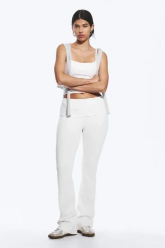 Mallas de yoga acampanadas con cintura doblada – Blanco