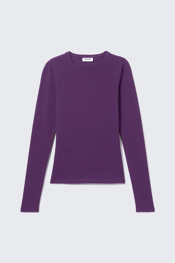 Manga larga de corte ajustado – Morado oscuro Manga larga de corte ajustado – Morado oscuro