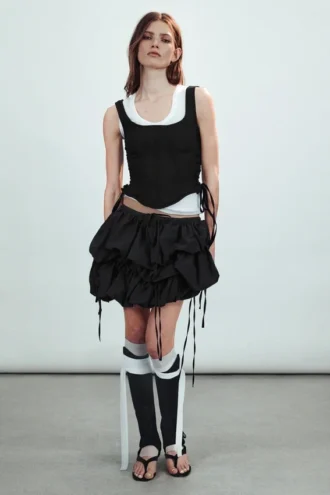Mini falda Cloud de talle bajo – Negro apagado