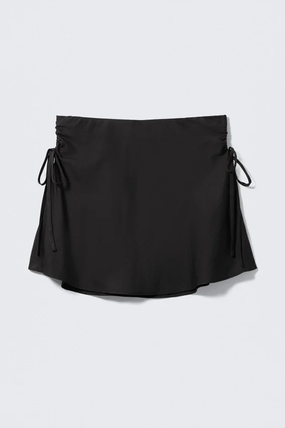 Minifalda con fruncidos y cordón – Negro Minifalda con fruncidos y cordón – Negro