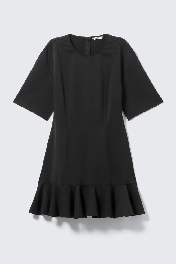 Minivestido ajustado y acampanado – Negro Minivestido ajustado y acampanado – Negro