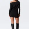 Minivestido asimétrico drapeado de manga larga – Negro Minivestido asimétrico drapeado de manga larga – Negro