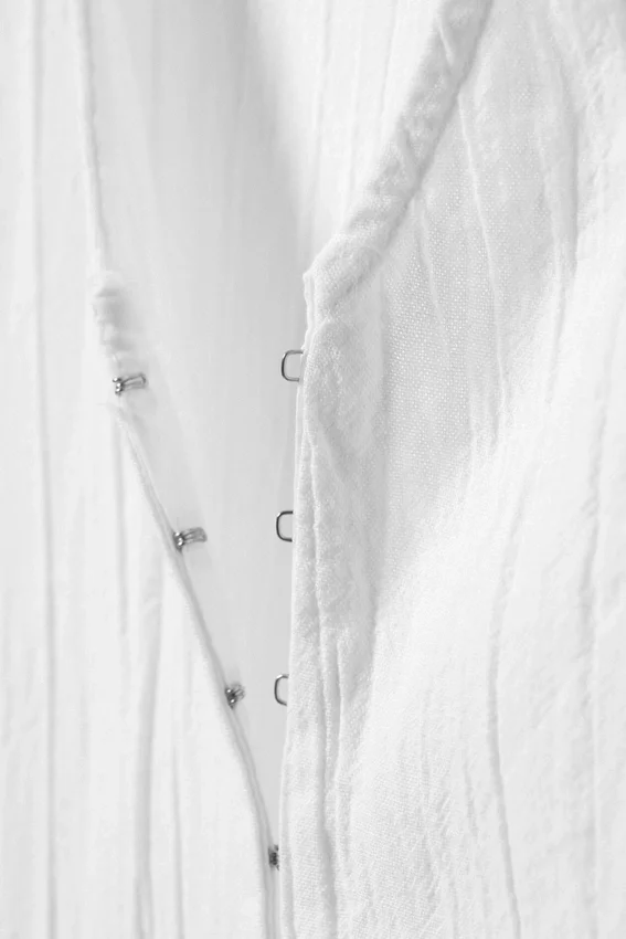 Minivestido de manga larga arrugado – Blanco Minivestido de manga larga arrugado – Blanco