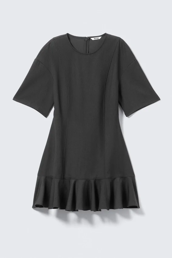 Minivestido entallado y acampanado – Gris oscuro Minivestido entallado y acampanado – Gris oscuro