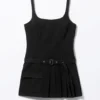 Minivestido plisado con cinturón – Negro Minivestido plisado con cinturón – Negro