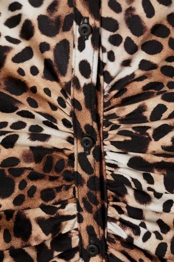Minivestido tipo camisa de manga corta – Estampado de leopardo Minivestido tipo camisa de manga corta – Estampado de leopardo