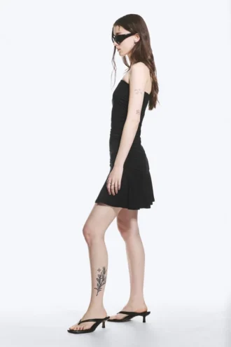 Minivestido tubo con fruncidos – Negro