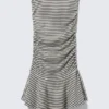 Minivestido tubo con fruncidos – Rayas blancas y marrón oscuro Minivestido tubo con fruncidos – Rayas blancas y marrón oscuro