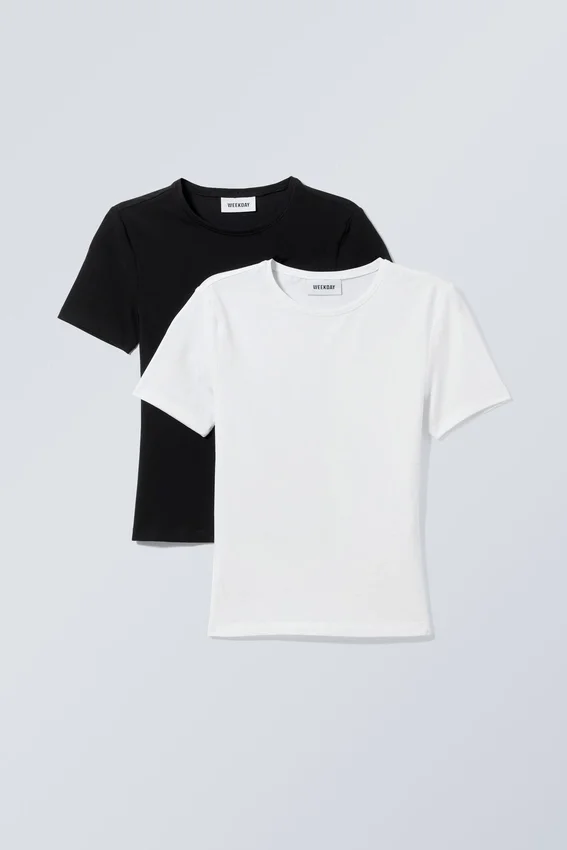 Pack de 2 camisetas de corte ajustado – Negro y blanco Pack de 2 camisetas de corte ajustado – Negro y blanco