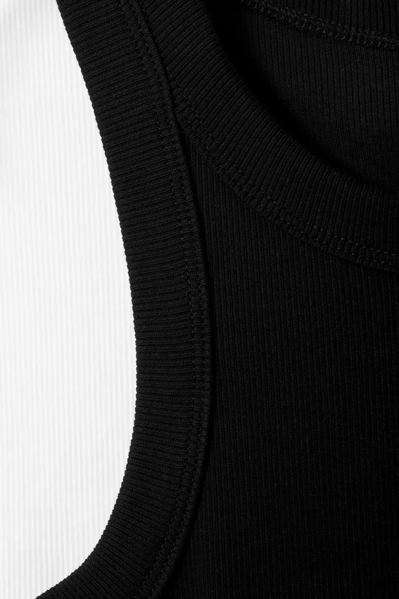 Pack de 2 camisetas de tirantes ajustadas de canalé – Blanco y negro Pack de 2 camisetas de tirantes ajustadas de canalé – Blanco y negro