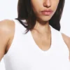 Pack de 2 camisetas de tirantes de cuello en V acanaladas – Blanco