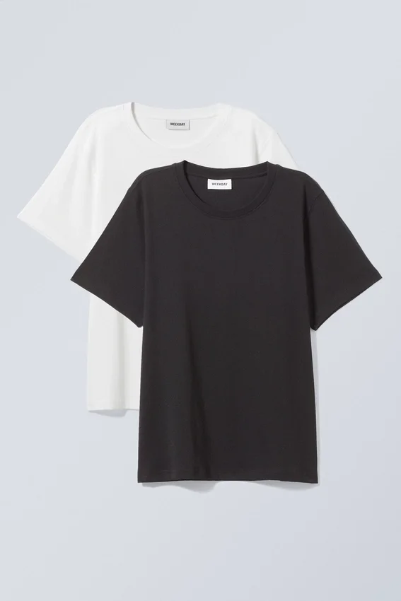 Pack de 2 camisetas Essence Standard – Negro y blanco Pack de 2 camisetas Essence Standard – Negro y blanco
