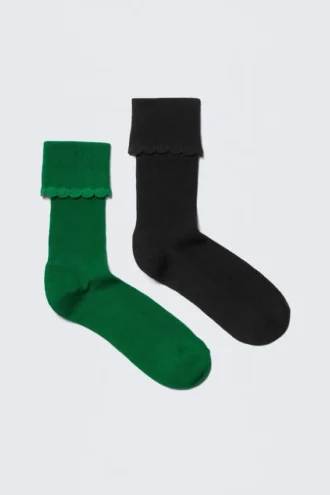 Pack de 2 pares de calcetines cortos con borde festoneado – Negro y verde